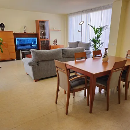 Oporrak Tamarit 2 Holiday home Tarragona